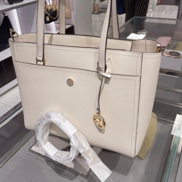 $548. 3 pcs Michael Kors Large Pebbled Leather 3-in-1 - Picture 5 of 11